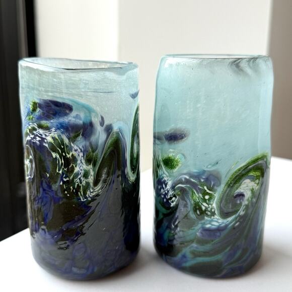 Mad Art Studios Glass Rolling Ocean Waves Shot Glasses or Mini Bud Vase 3 3/4" - Picture 3 of 10